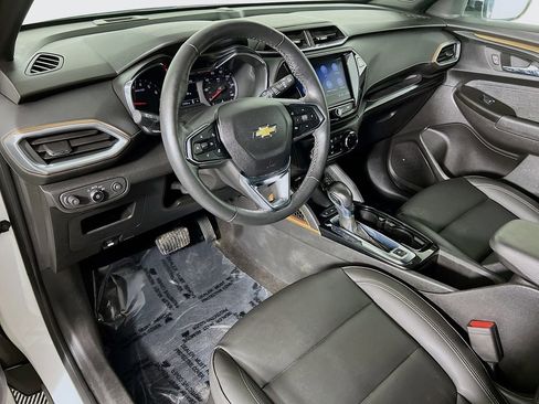 Used 2023 Chevrolet TrailBlazer ACTIV w/ Convenience Package image 9