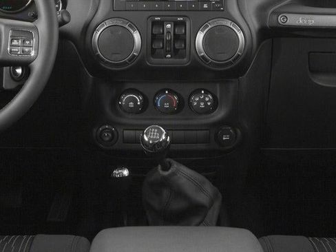 Used 2017 Jeep Wrangler Unlimited Sport w/ Quick Order Package 24S AWD/4WD image 11
