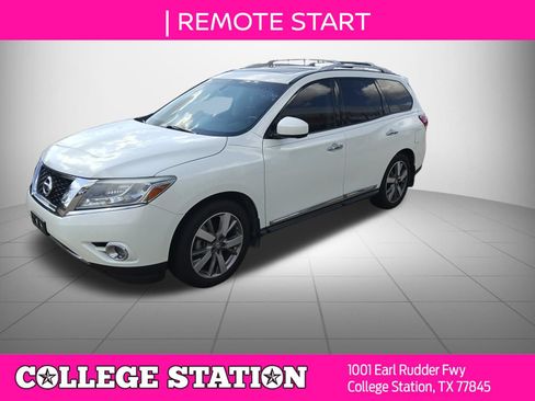 Used 2015 Nissan Pathfinder Platinum FWD image 6
