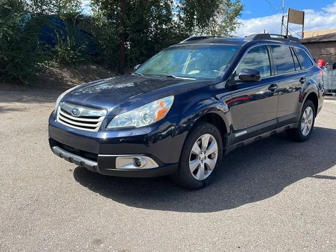 Used 2012 Subaru Outback 2.5i Premium w/ All-Weather Pkg AWD/4WD image 3