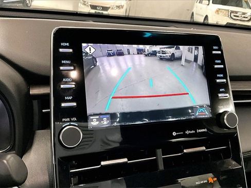 Used 2021 Toyota Avalon XLE w/ Moonroof Package image 14