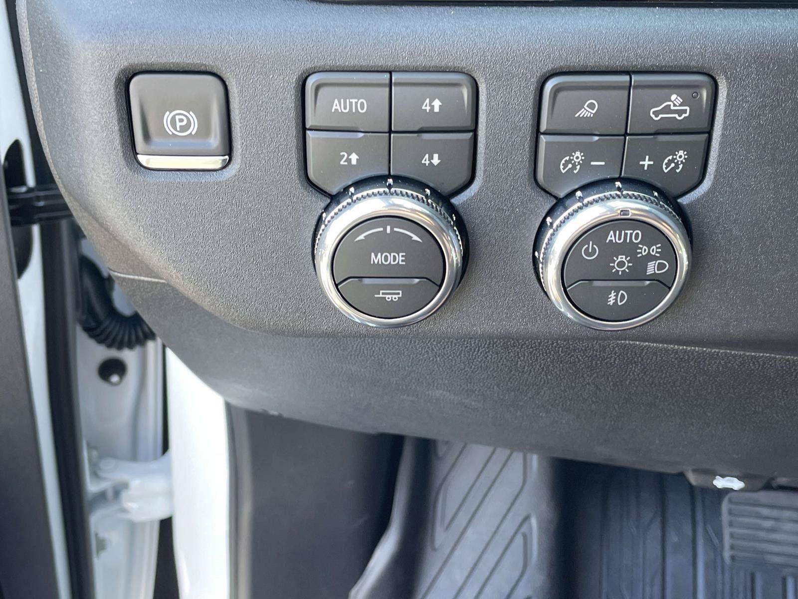 New 2026 GMC Sierra 1500 Elevation w/ Elevation Premium Package AWD/4WD image 20
