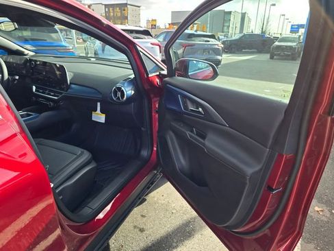 New 2026 Chevrolet Equinox EV LT image 10