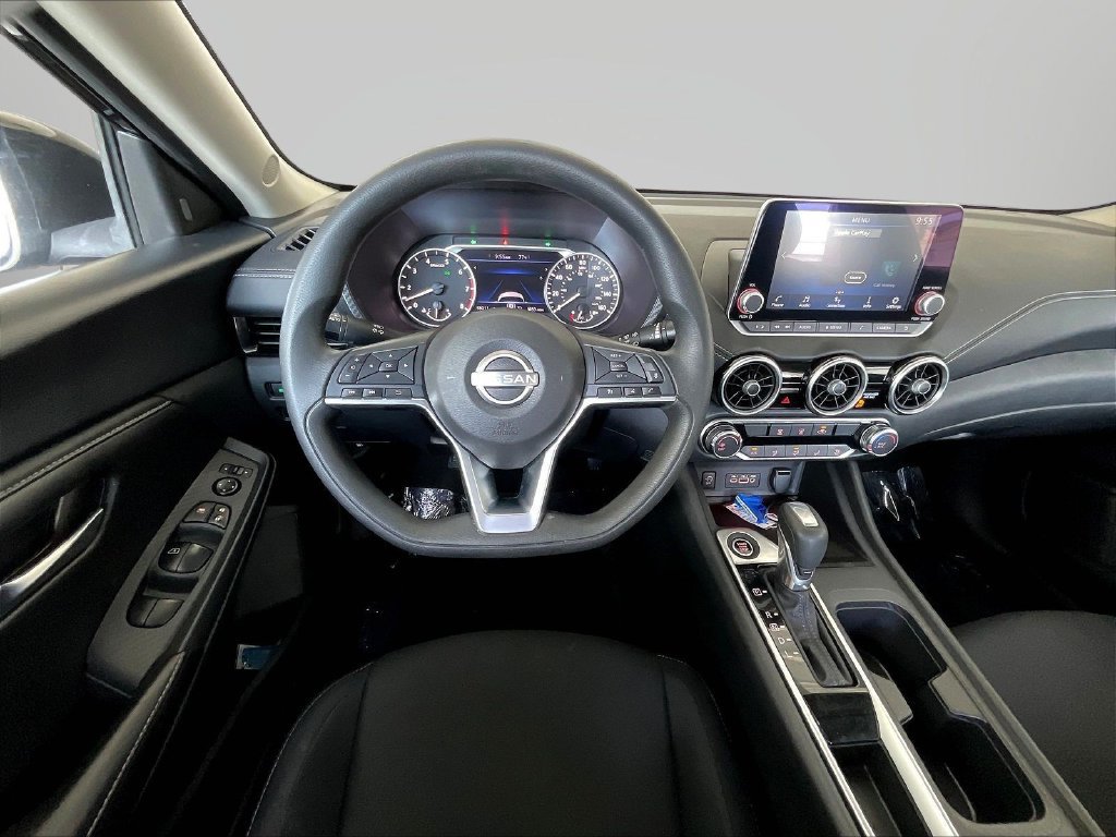 Used 2024 Nissan Sentra SV FWD image 9