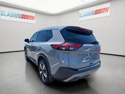 Used 2023 Nissan Rogue SL w/ SL Premium Package AWD/4WD image 5