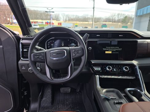 New 2026 GMC Sierra 2500 Denali Ultimate image 15