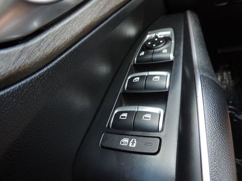 Used 2022 Kia Sorento EX w/ Panoramic Sunroof Package FWD image 30