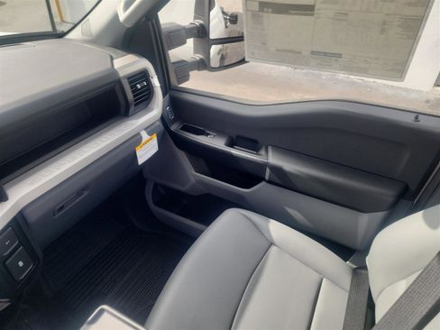 New 2025 Ford F450 XL w/ XL Chrome Package image 18