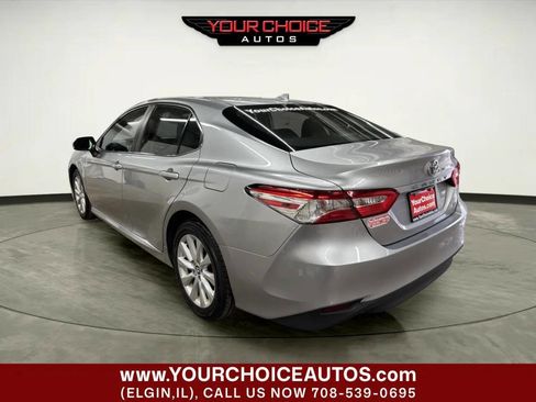 Used 2019 Toyota Camry LE FWD image 3
