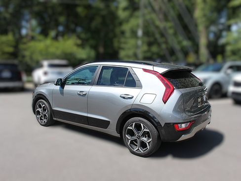 Certified 2024 Kia Niro EX Touring FWD image 6