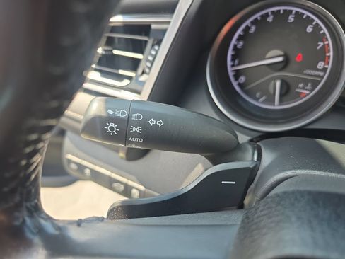 Used 2024 Toyota Camry SE FWD image 15