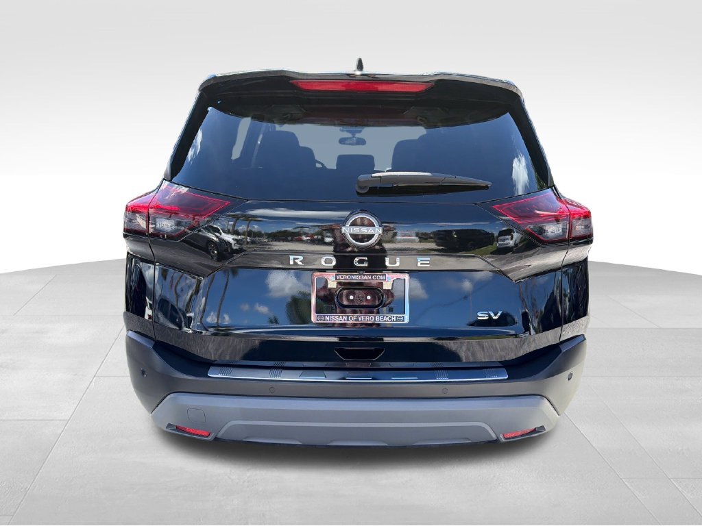 Used 2023 Nissan Rogue SV w/ SV Premium B Package FWD image 7