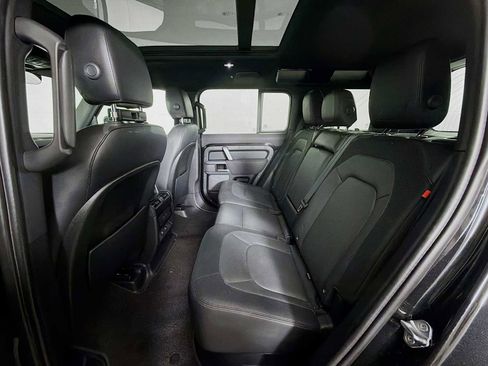 Used 2023 Land Rover Defender 110 X-Dynamic SE AWD/4WD image 21