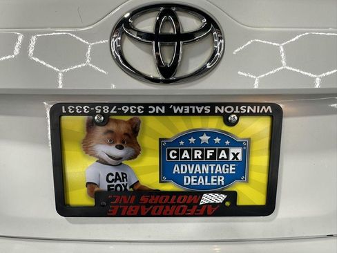 Used 2012 Toyota Camry SE FWD image 29