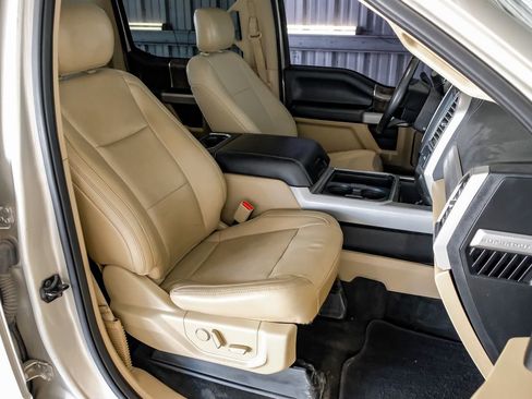 Used 2017 Ford F250 Lariat w/ Lariat Ultimate Package image 30