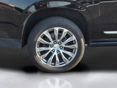Used 2021 GMC Yukon XL Denali image 17