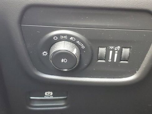 Used 2023 Jeep Grand Cherokee L Summit image 20