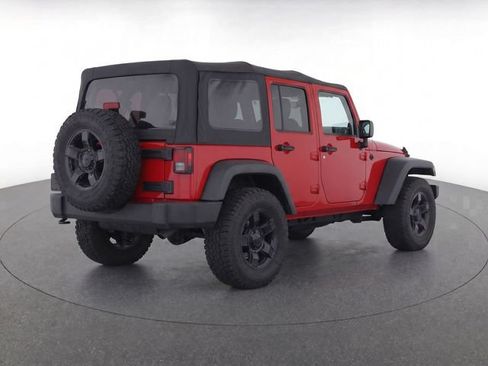 Used 2018 Jeep Wrangler Unlimited Sport S AWD/4WD image 3