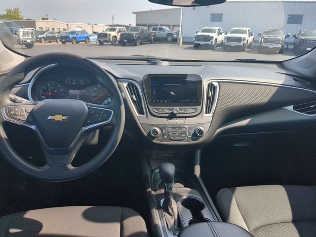 Used 2025 Chevrolet Malibu LT FWD image 15