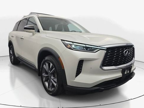Used 2023 INFINITI QX60 Luxe w/ Cargo Package AWD/4WD image 3