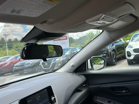 Certified 2024 Nissan Sentra S FWD image 21