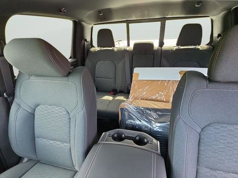New 2026 RAM 1500 4x4 Crew Cab image 21