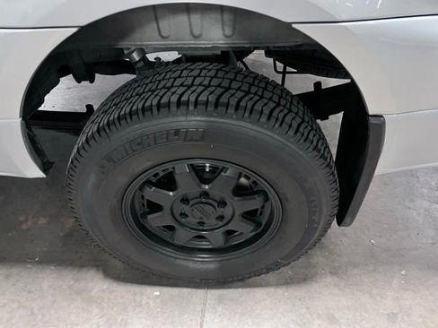 Used 2022 Mercedes-Benz Sprinter 144 Cargo image 11