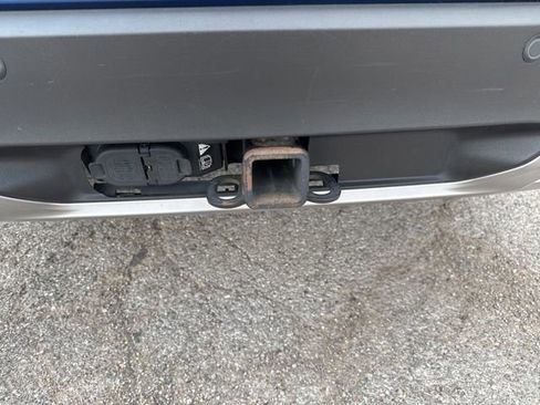 Used 2021 Ford Explorer XLT w/ Equipment Group 202A image 16