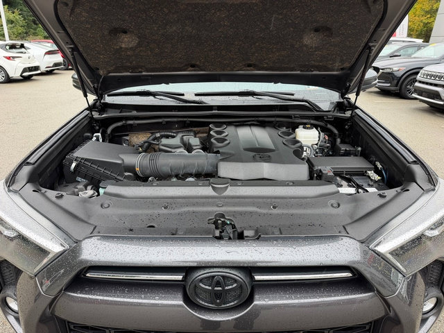 Certified 2023 Toyota 4Runner SR5 Premium w/ Moonroof Package AWD/4WD image 15
