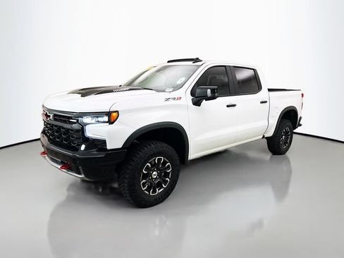 Used 2026 Chevrolet Silverado 1500 ZR2 AWD/4WD image 3