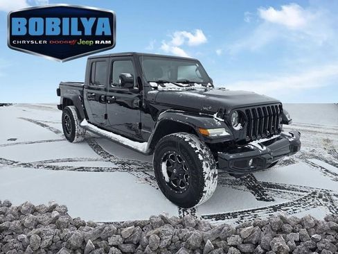 Used 2023 Jeep Gladiator Overland AWD/4WD image 2