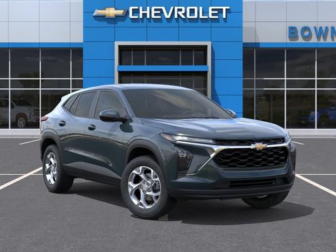New 2026 Chevrolet Trax LS w/ LS Convenience Package FWD image 7