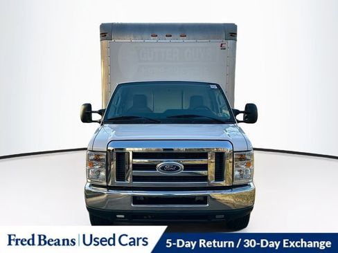 Used 2016 Ford E-450 and Econoline 450 Super Duty image 2