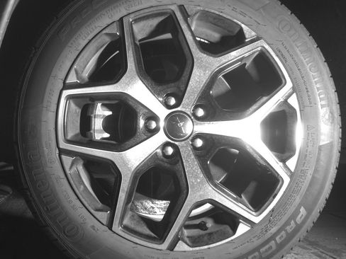 Used 2025 Jeep Compass Limited image 11