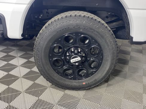 New 2025 Ford F350 XLT w/ Black Appearance Package image 20