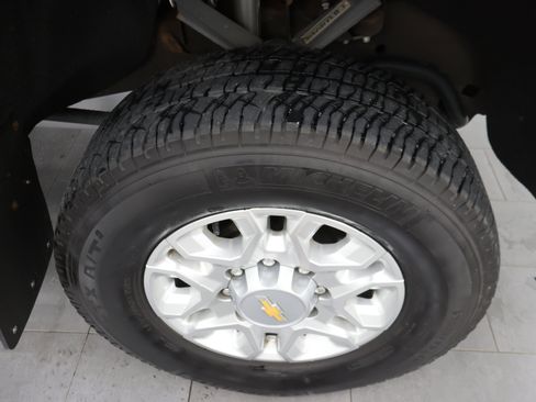 Used 2023 Chevrolet Silverado 3500 LT w/ All Star Edition AWD/4WD image 3