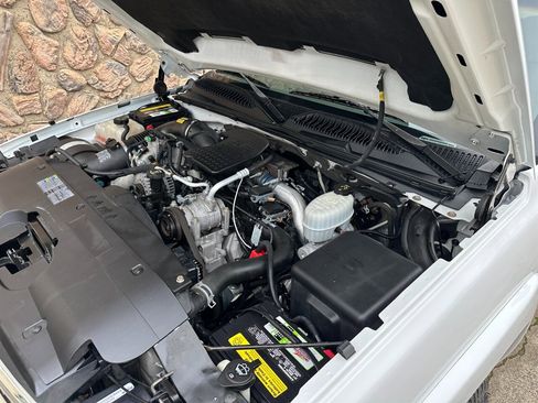 Used 2007 Chevrolet Silverado 2500 LT w/ Heavy-Duty Power Package image 36