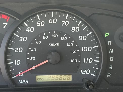 Used 2005 Toyota Tundra Limited RWD image 13