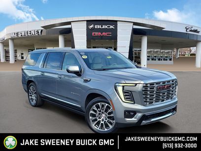 Used 2025 GMC Yukon XL Denali w/ Sun & Power Step Package