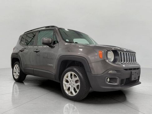 Used 2016 Jeep Renegade Latitude image 1