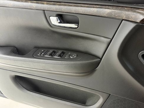 Used 2008 Cadillac DTS Limousine FWD image 72