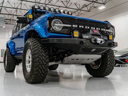 Used 2022 Ford Bronco Wildtrak AWD/4WD image 9
