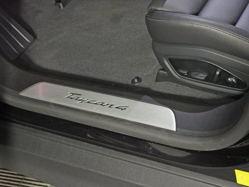 Certified 2025 Porsche Taycan 4 image 18