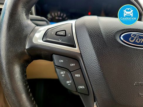 Used 2014 Ford Fusion SE w/ Equipment Group 202A FWD image 16