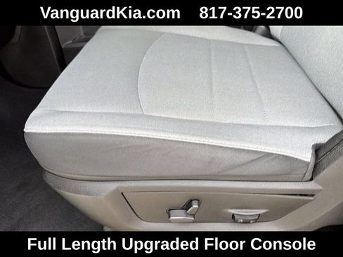 Used 2021 RAM 1500 Classic SLT w/ Luxury Group AWD/4WD image 16