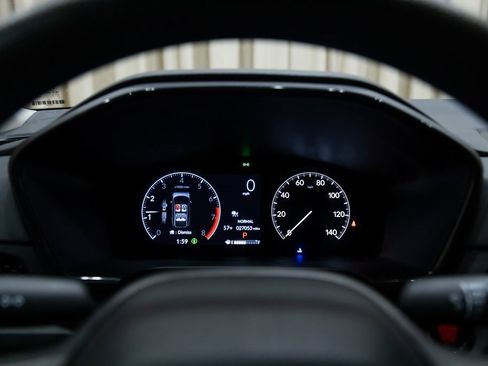 Used 2024 Honda CR-V LX image 16