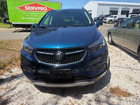 Used 2020 Buick Encore Preferred w/ Safety Package FWD image 2