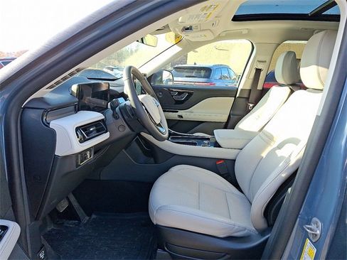 New 2025 Lincoln Aviator AWD w/ Jet Appearance Package image 6