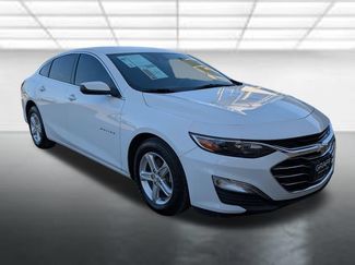 Used 2025 Chevrolet Malibu LS FWD video 1
