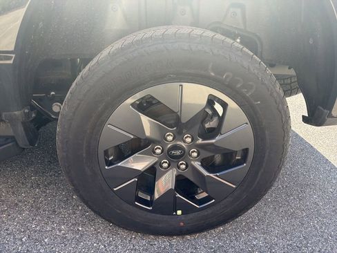 New 2025 Ford F150 Lightning Flash AWD/4WD image 11
